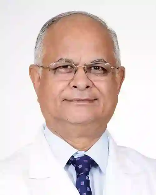 Dr. Pradeep Sharma knee surgeons in delhi